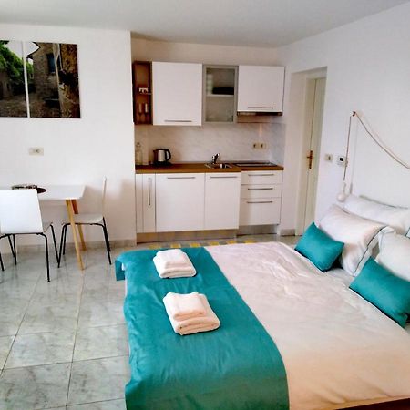 Olive Tree Apartments Umag Exterior photo